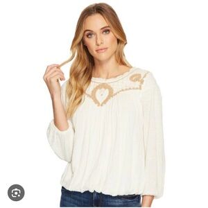 FREE PEOPLE Begonia Embroidered Top. L